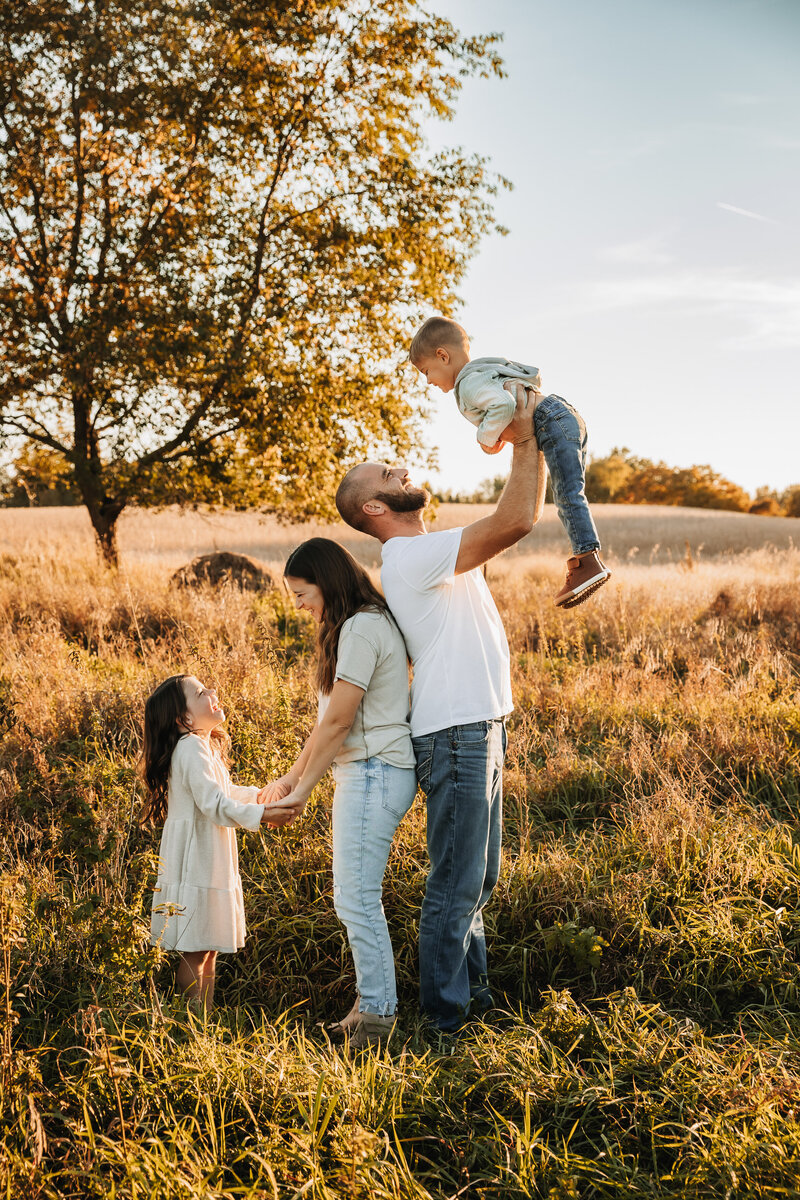 golden-hour-family-photos-mi-5