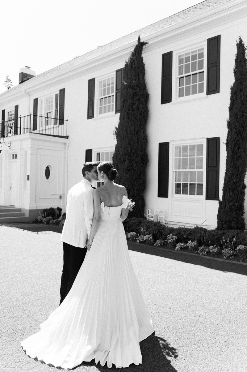 Bride and groom at their Sunstone Villa Wedding with photographer Jacqueline Benét