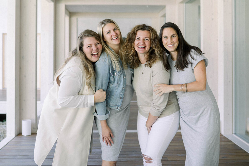 čtyři veselé ženy ze Slaných Karamelek