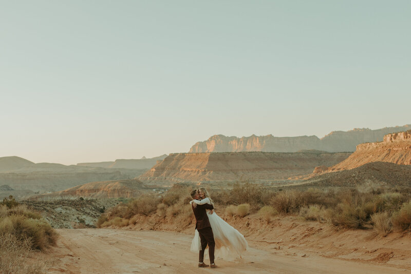 Married couple eloping in Zion National Park in Utah