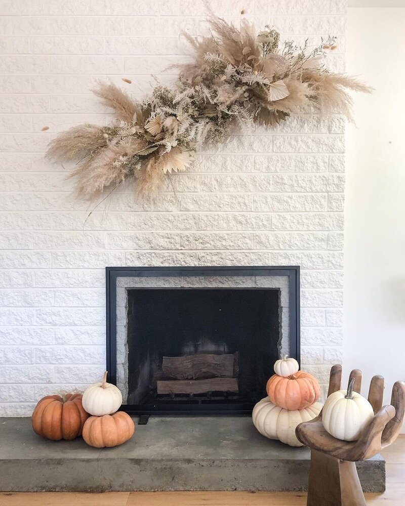 CASEY MASON on Instagram_ “So I casually mentioned to my sister, aka @desertroseflorals aka floral magician, the other day that I really needed to show my fireplace…”