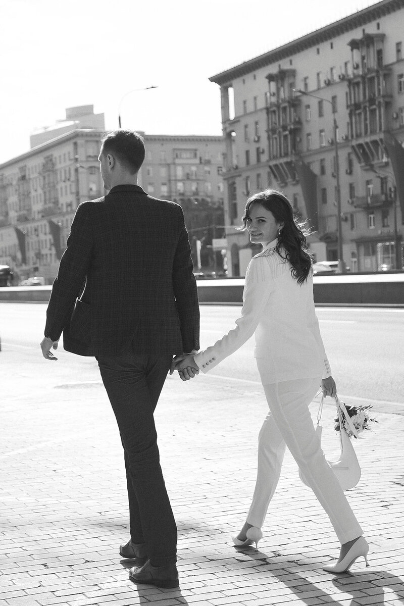 pexels-vikkirillova-12153787