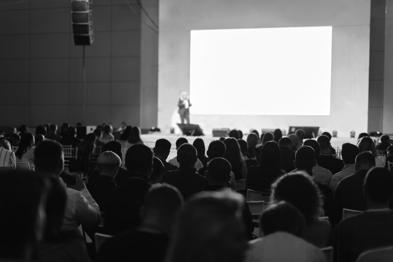 create  an expert  member experience
