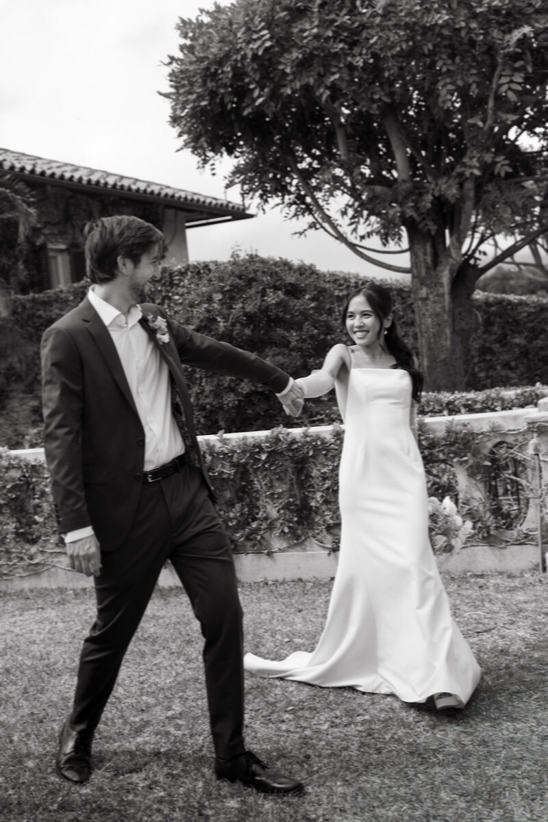 Wedding Photographer in Oahu, Hawaii capturing details and editorial moments.