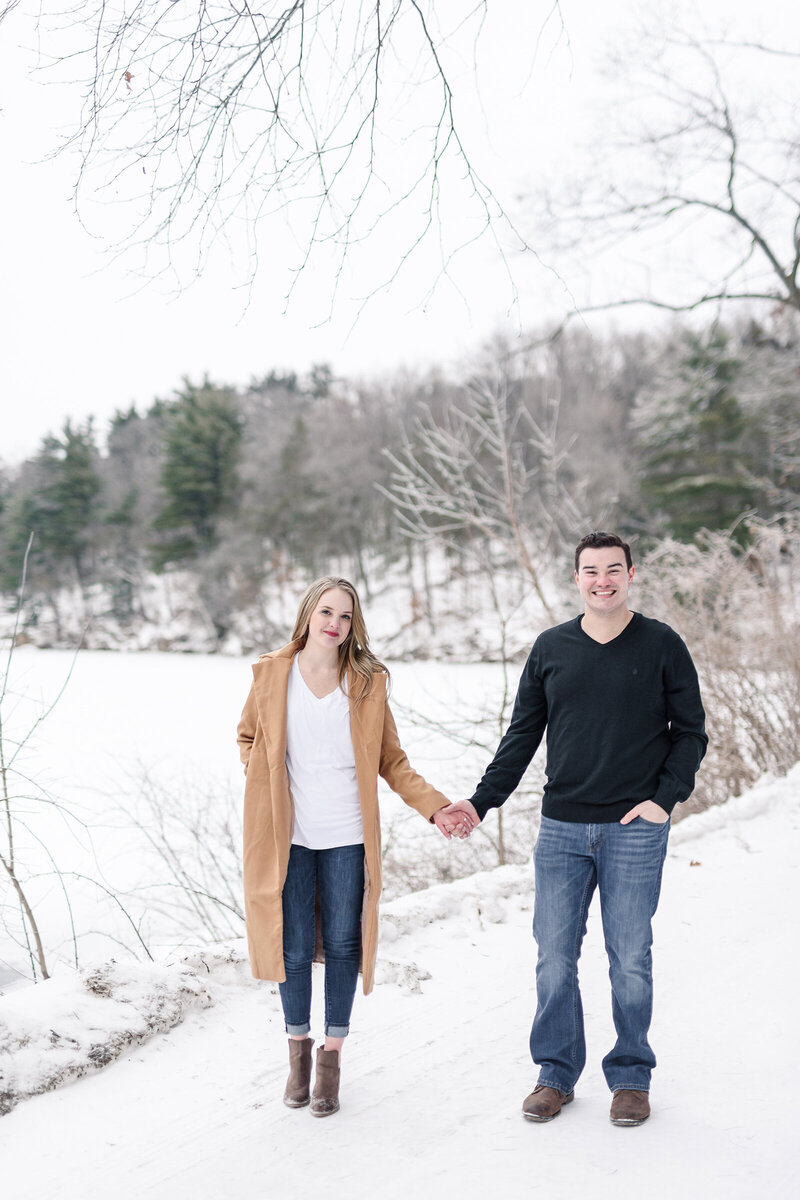 madison-engagement-winter-the-paper-elephant_0027