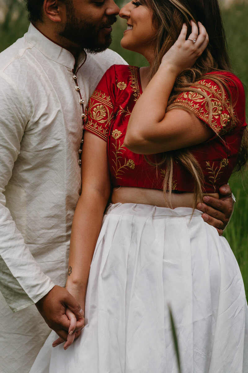 empire-michigan-engagemeny-style-michigan-wedding-photographer-alisciamariephotography-4804