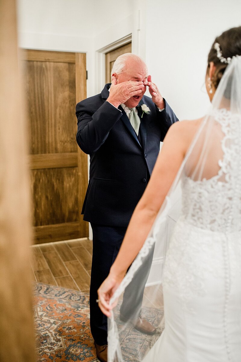 father first look by Knoxville Wedding Photographer, Amanda May Photos