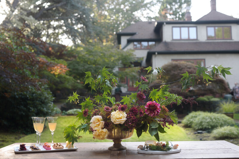 Create elegant flower arrangements using ingredients from your garden in Victoria, BC - photo by Helene Cyr - Fleuris Studio & Blooms