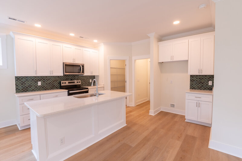 416-Timberwind-LN-SE-KITCHEN-2-WEB