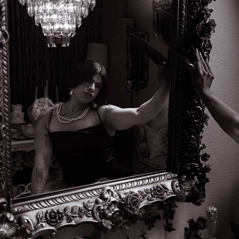 Houston Boudoir Photographer BW Section 4 Letter H-7