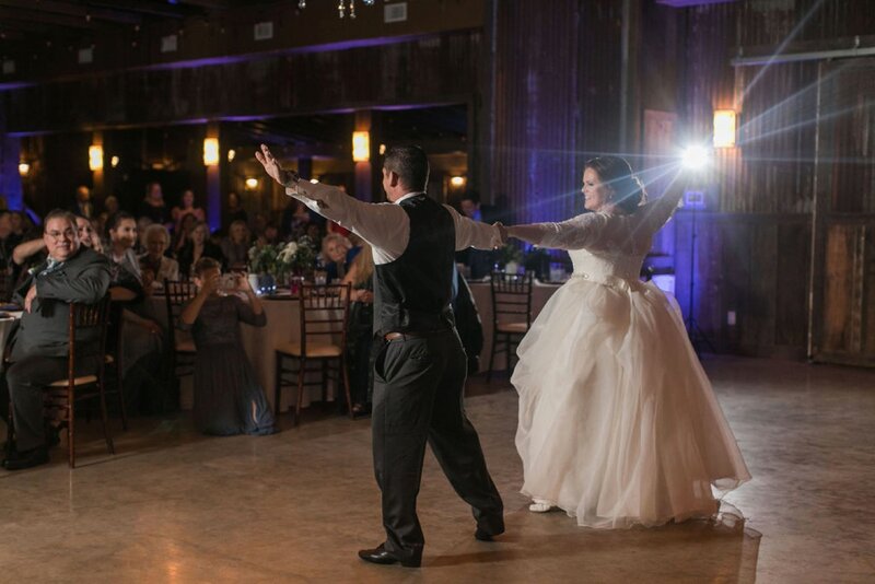 Mike&JulieBeneaththeOaksWedding-467