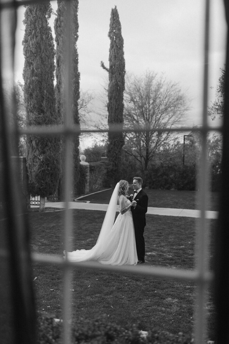 ally-sam-elegant-wedding-taylorraephotofilm-114