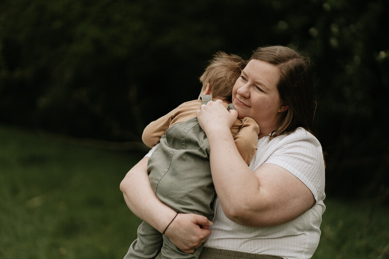 Worcestershire Newborn Photographer with in home newborn session