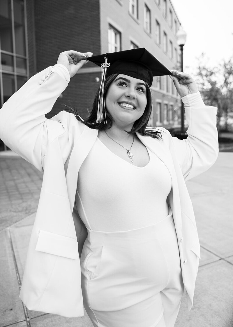graduation portrait photographer in connecticut by Sara McIngvale Photography
