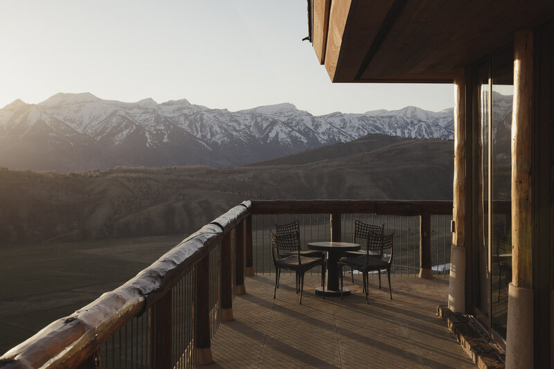 Luxury Lodge, Flockhill Homestead New Zealand overlooking mountain range