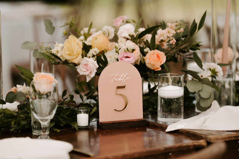 2024_PixelsandWood_Eden&JacobWedding-14