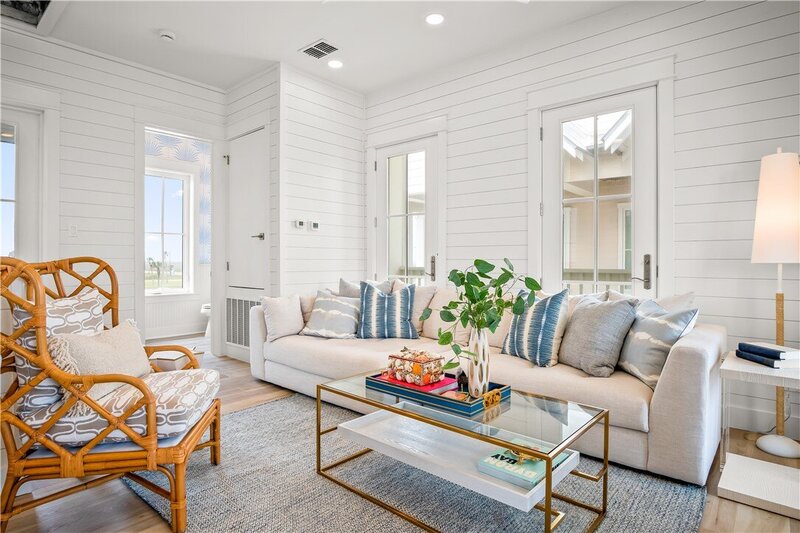 113 Tailwind A- Family Room