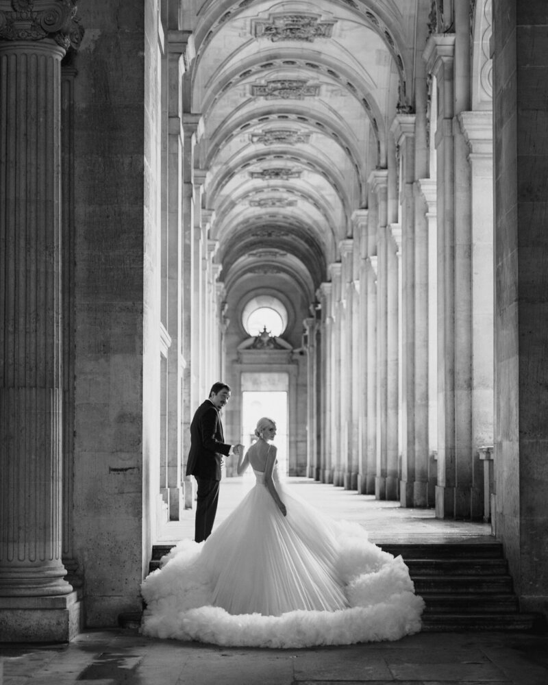 Larisa Shorina Photography NYC Paris France Italy Destination Chic Modern Luxury High End Wedding-6