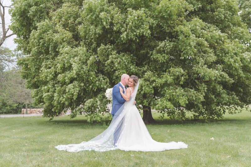 romantic-blush-wedding-milford-illinois-lisa-shreffler-photography_8