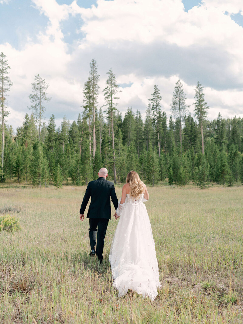 Devils-Thumb-Ranch-Wedding-Photographer-0027