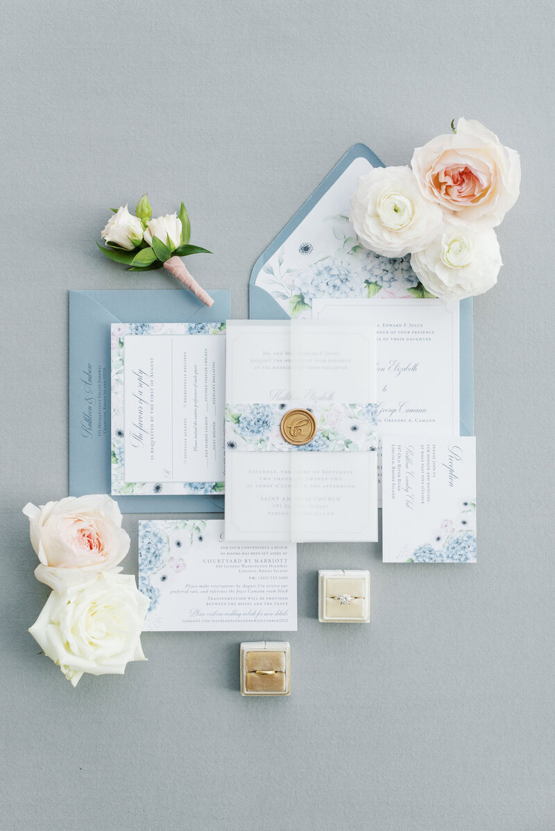romantic-hydrangea-wedding-invitation-suite