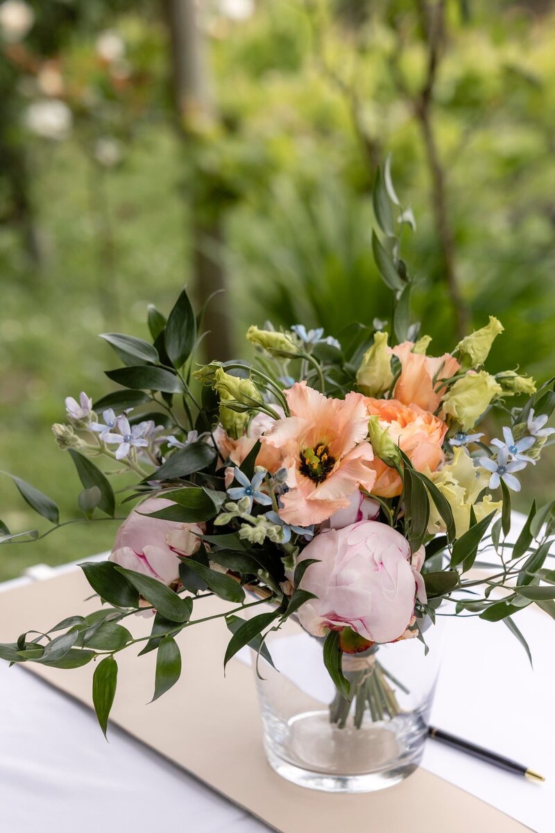 elegant-colorful-wedding-ceremony-french-chateau9