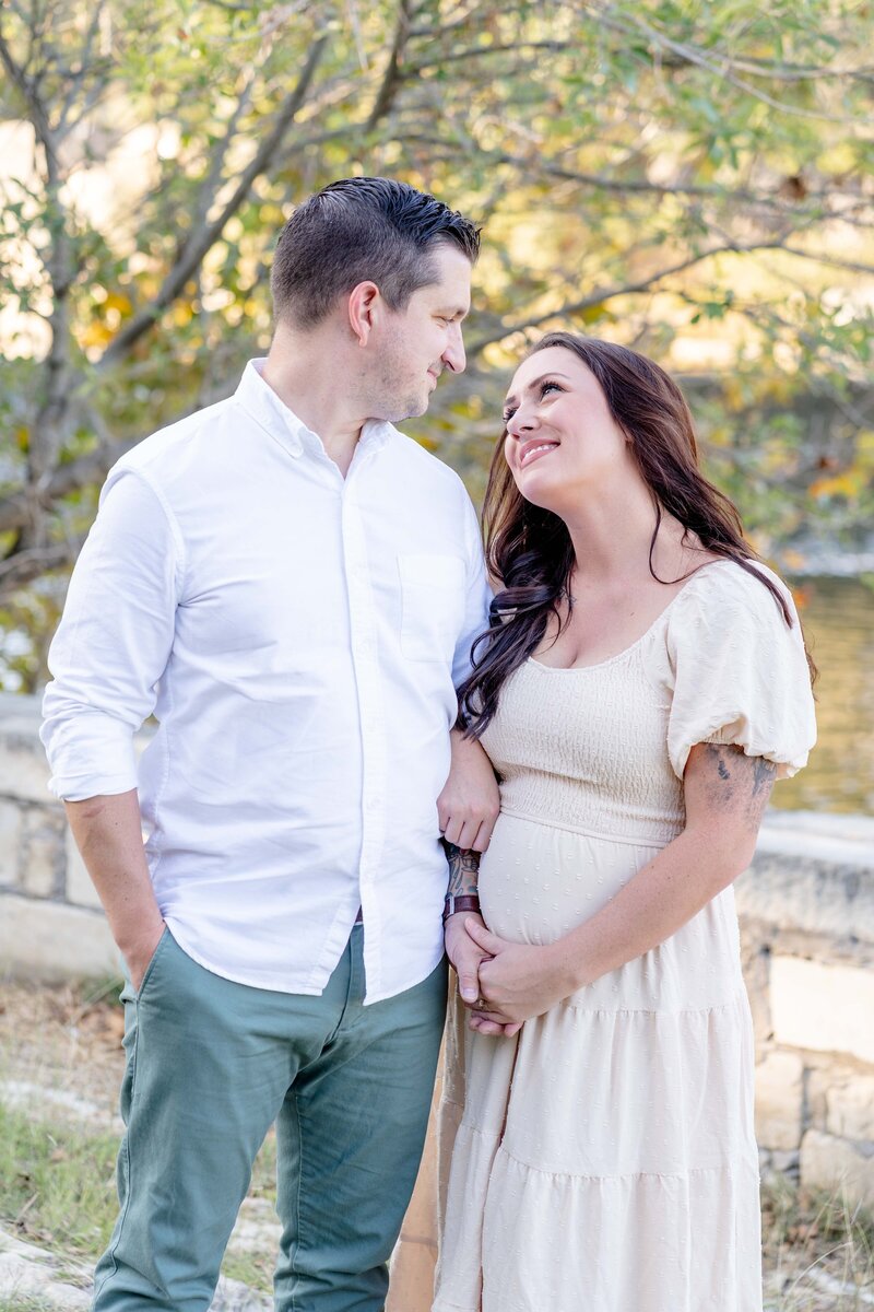 Austin-TX-Fall-Mini-Session-Magnolia-and-Grace-Photography-Co-AmberB-# (1)-9