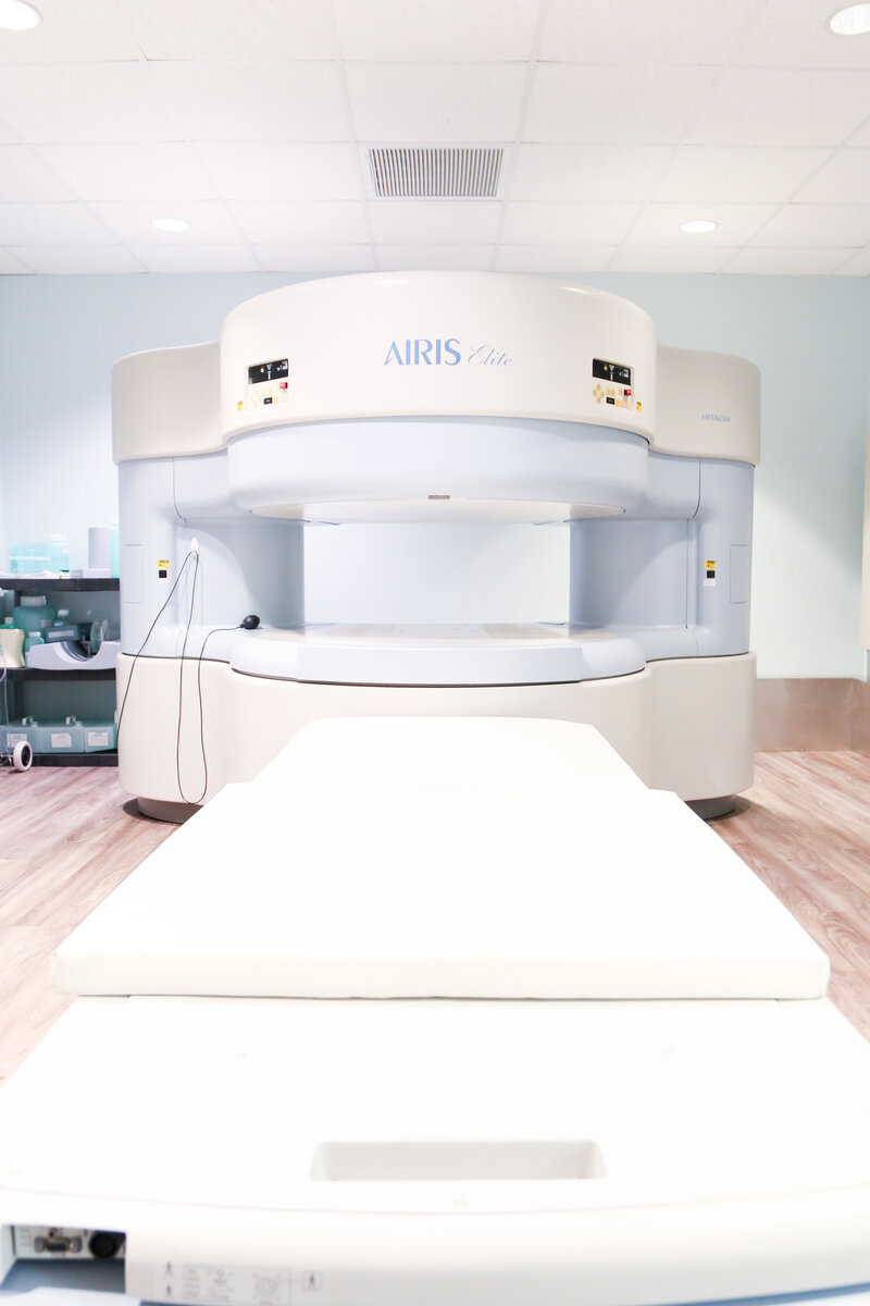 Bright Front View of Open MRI Machine in Clovis, NM - Summit Imaging