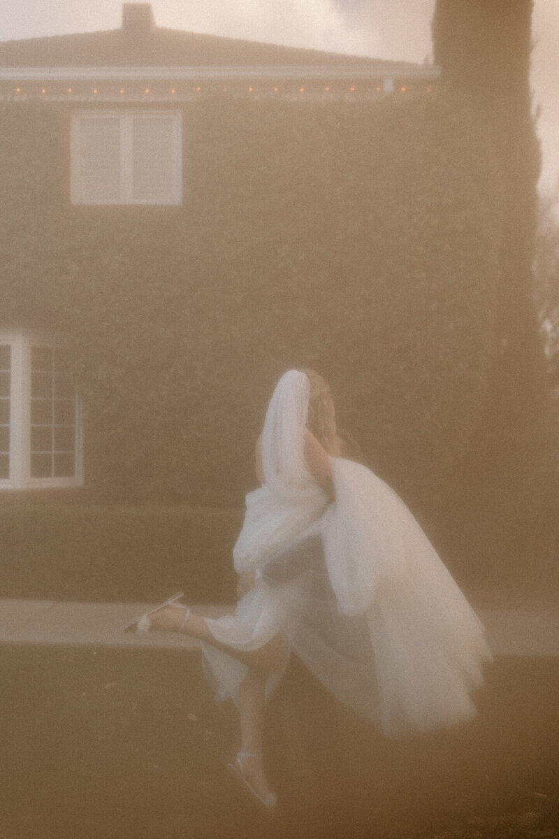 ally-sam-elegant-wedding-taylorraephotofilm-119