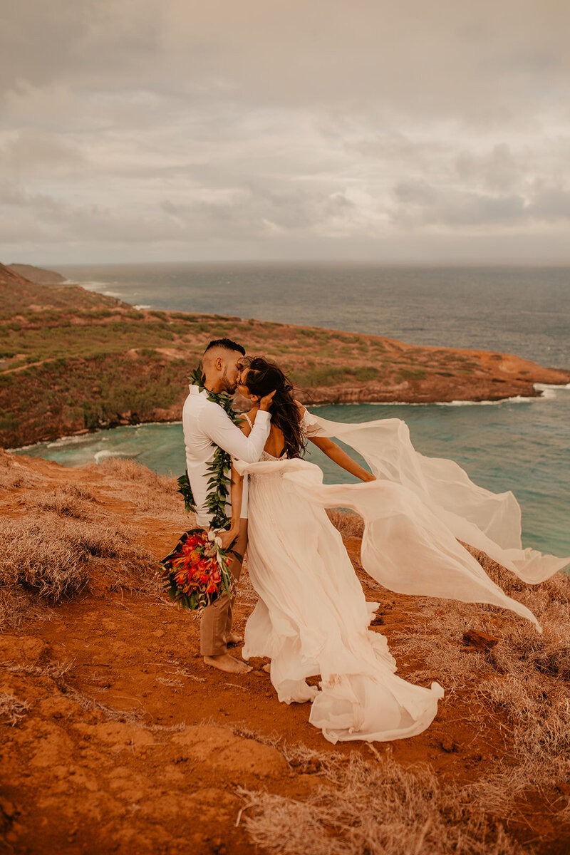 Joy and Michael Oahu Hawaii Cliffside Bridal Elopement Session Shanoah Lauren Photo-91_websize