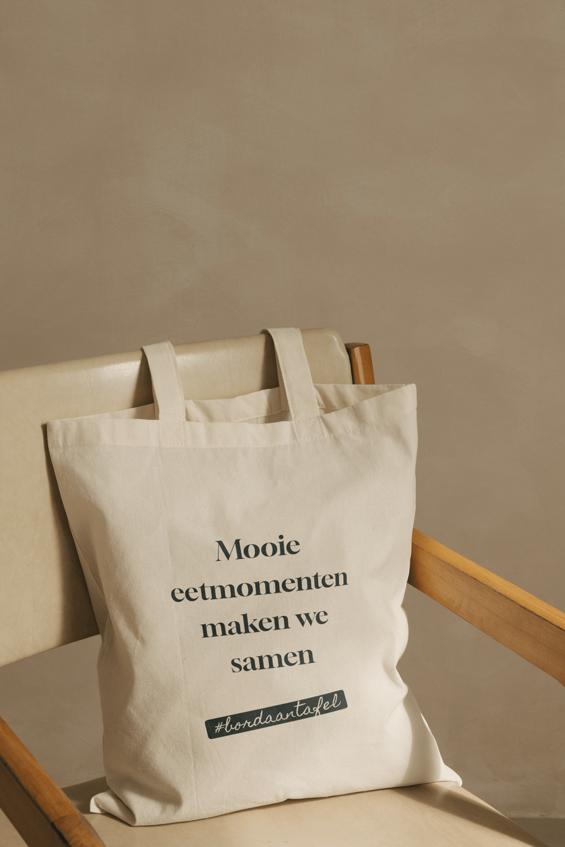 Quote 'Mooie eetmomenten maken we samen' op totebag