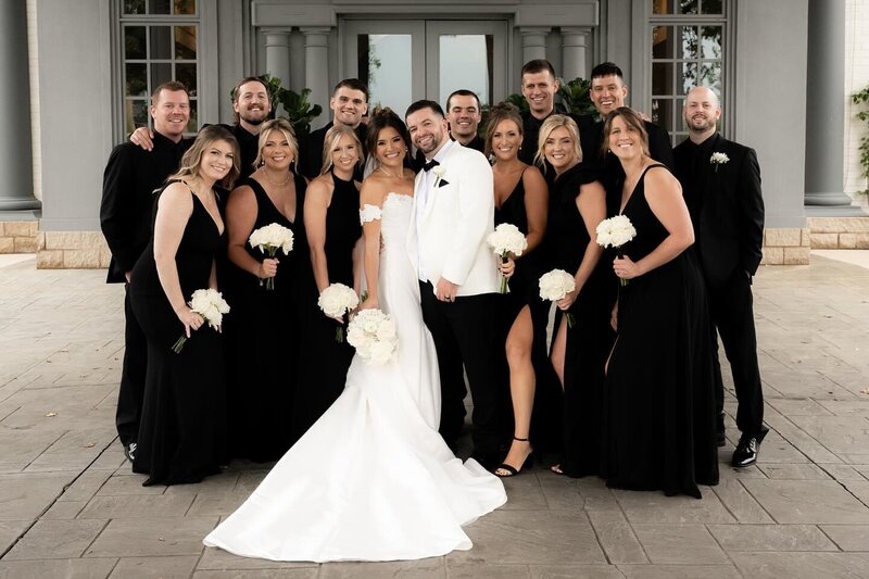 Indiana_Michigan_Wedding Planner_Carmel_Ritz Charles_Estate_Bridal Fashion_Editorial_Wedding Entourage