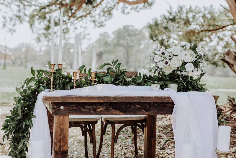 a tablescape that a wedding day coordinator set up