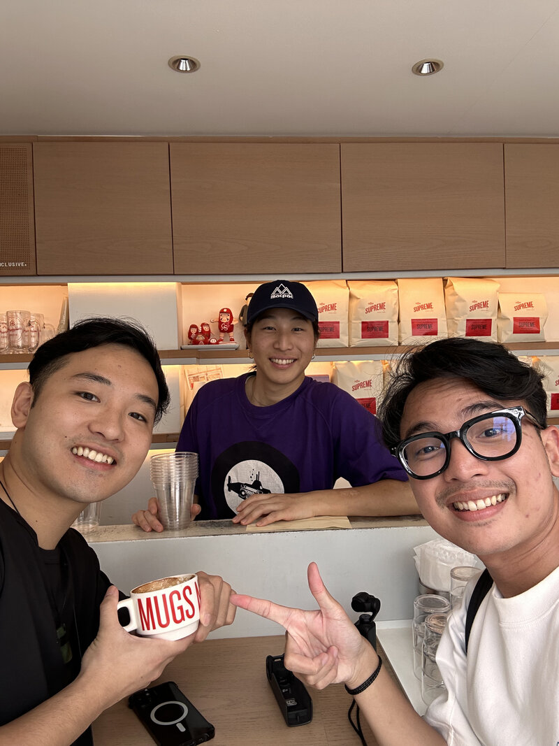 Happy moments of clients enjoying their Tokyo adventures with Yasushi as their guide