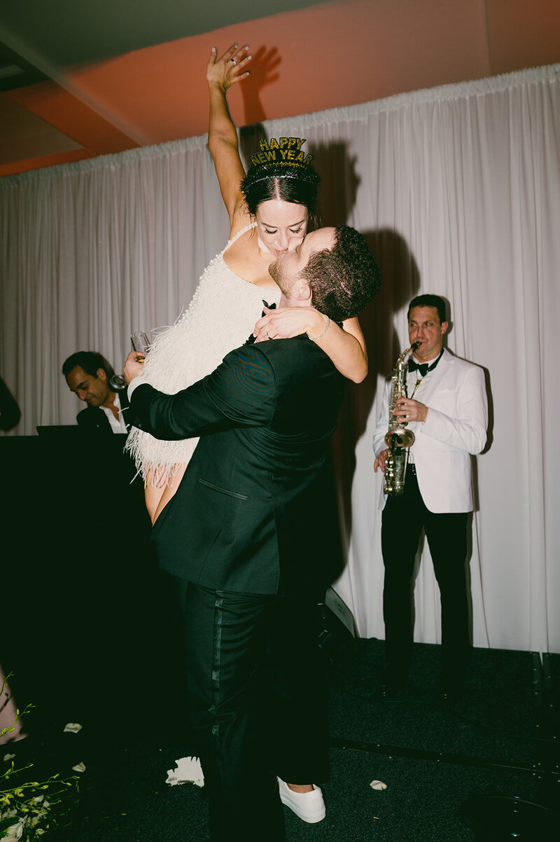 rachel and jason wedding on new years at the hudson valley wedding