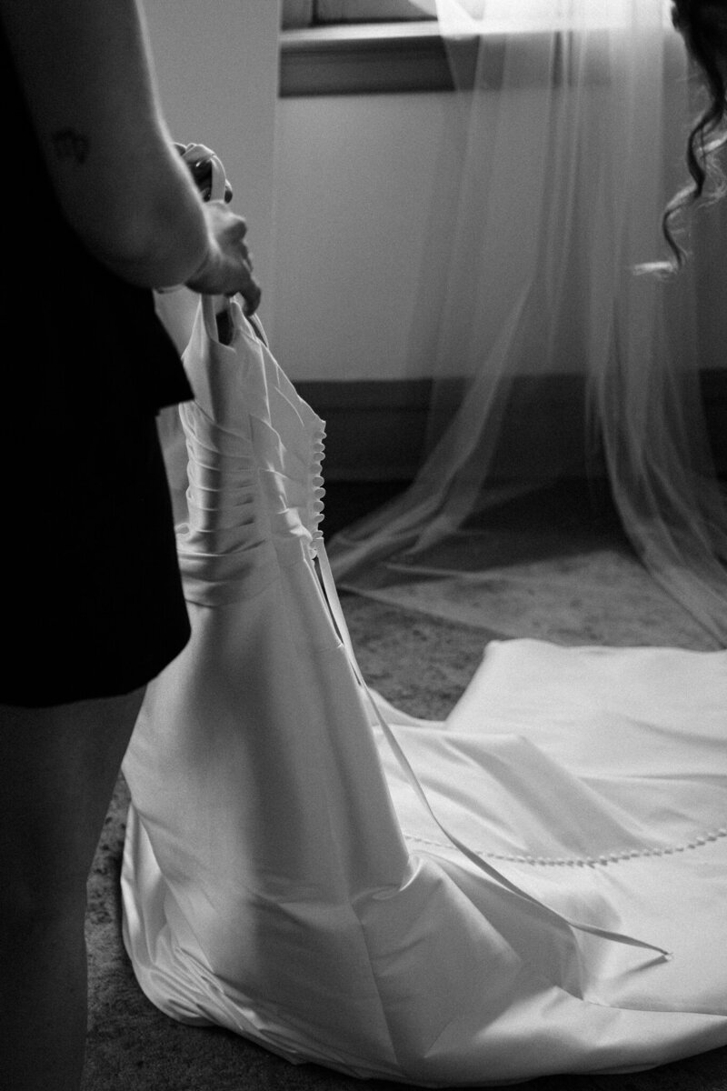 documentary-style-wedding-photographer-10