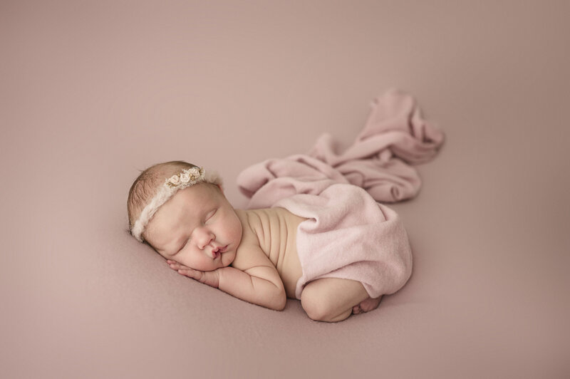 beautiful pittsburgh studio newborn photography