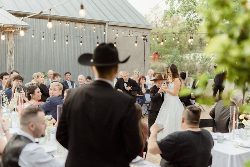 C&R_WED-739