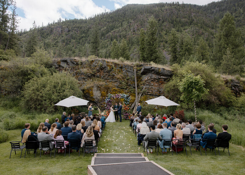 White-Raven-Wedding-Photos-Missoula-2844