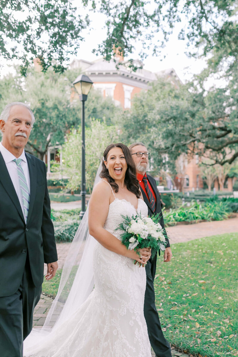 Savannah_Elopement_in_Columbia_Square0002