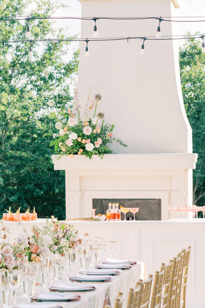 stylish-patio-bar-with-floral-decor-and-refreshing-drinks