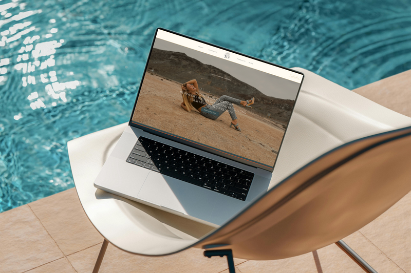 Ipad on pool (1)