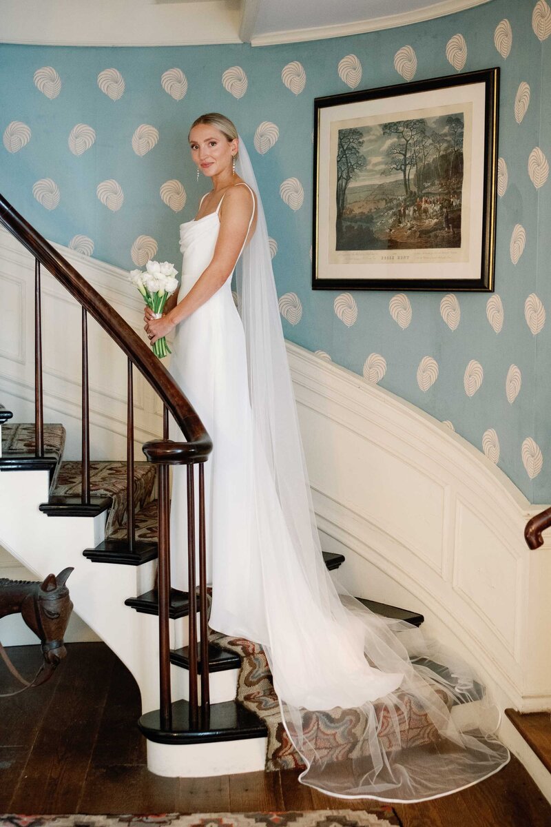 wedding detail of summer wedding in vermon of tiffany rings