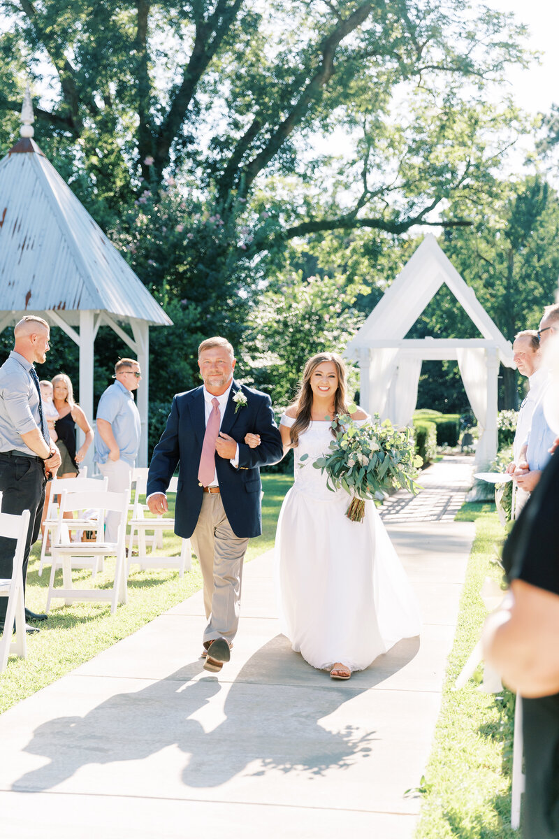 Father walks bride down aisle in Atlanta GA wedding