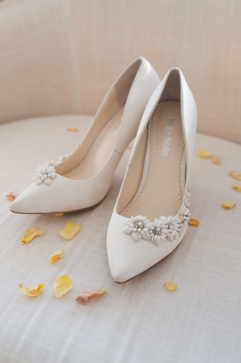 wedding-shoes-for-nj-wedding-park-chateau-imagery-by-marianne-2020-6