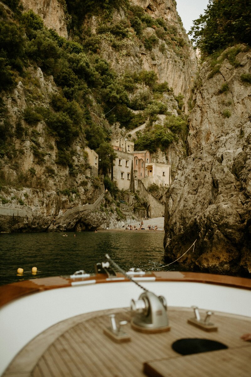 devon-divine-8b8McO_ZzYE-unsplash