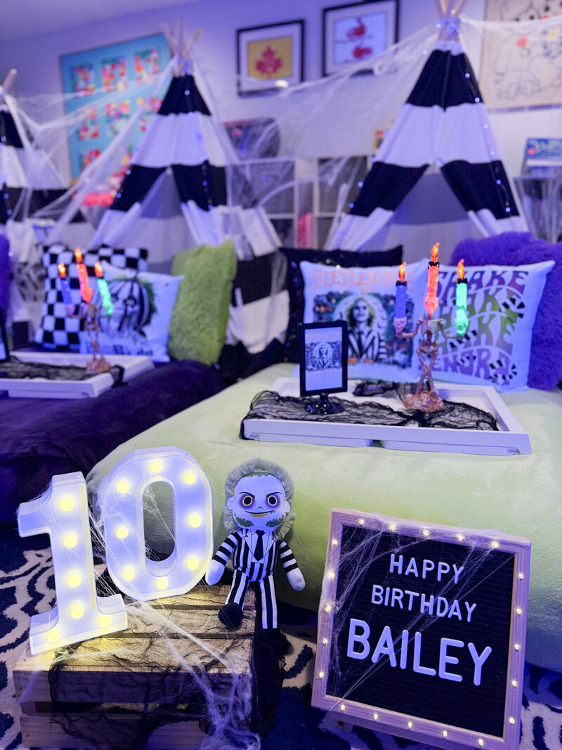 teepee beds with halloween decor