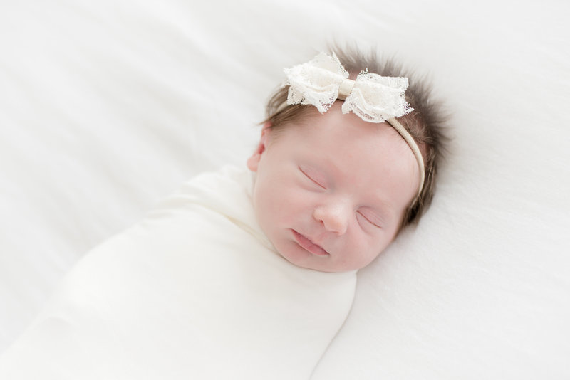 newborn photographer austin