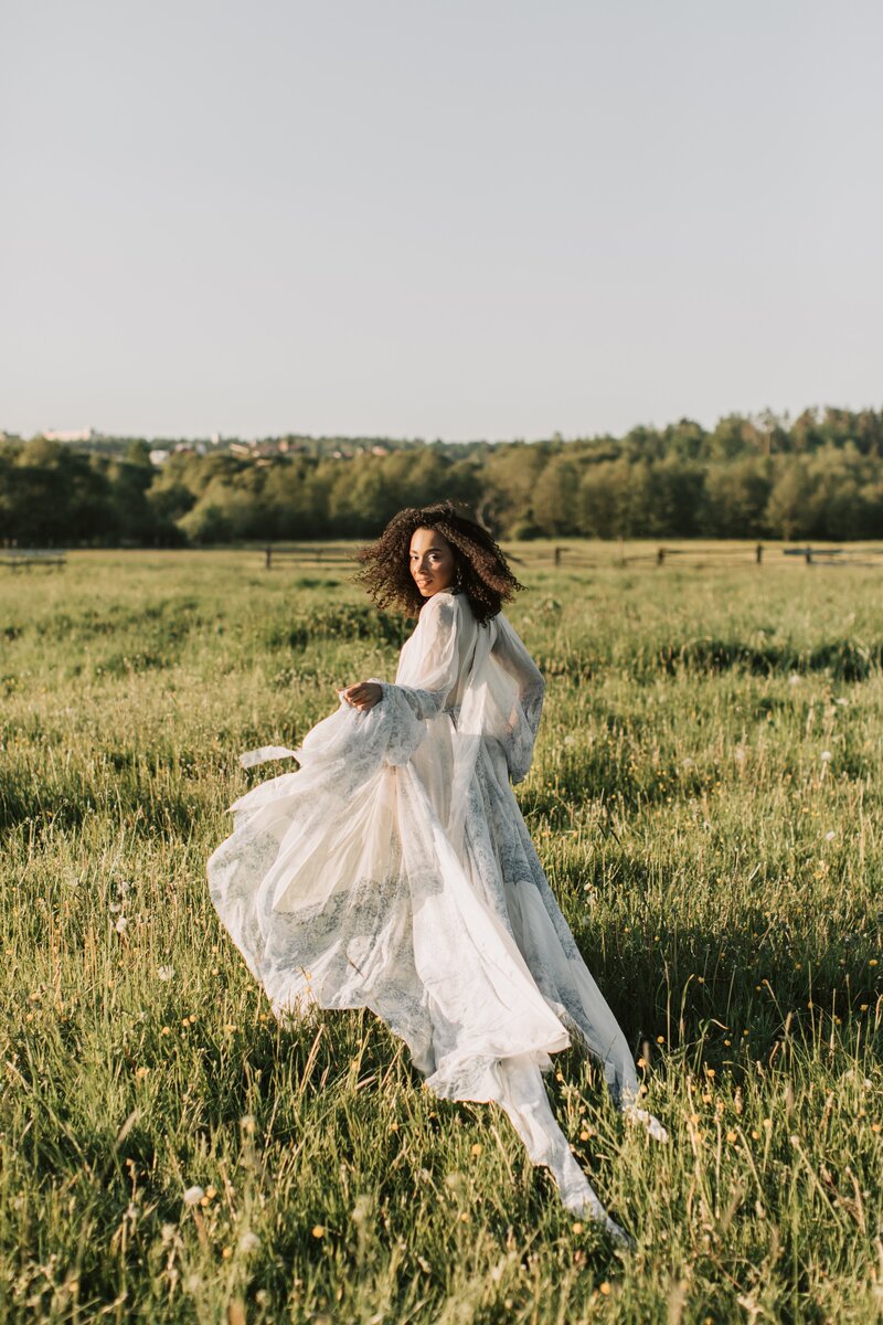 pexels-vlada-karpovich-8452046