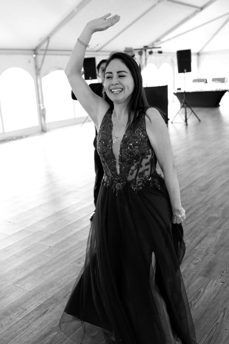 classic-and-documentary-style-wedding-photography-161